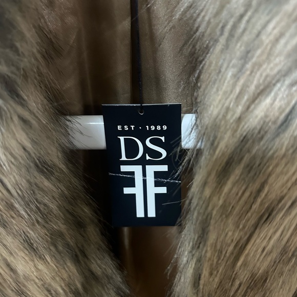 Tan Faux Fur Collar Coat - Picture 5 of 6